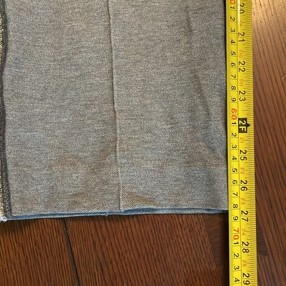 Vilagallo Knit Pant. Tuxedo stripe with pearl beads and sparkly thread. Size 38 - Picture 9 of 11